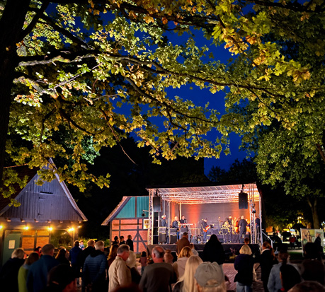 Neuenkirchen on stage